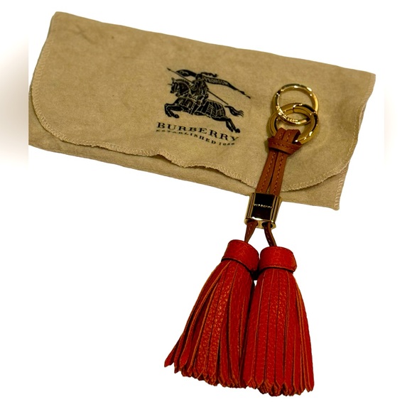 NIB Burberry orange leather tassel keychain - Picture 1 of 8